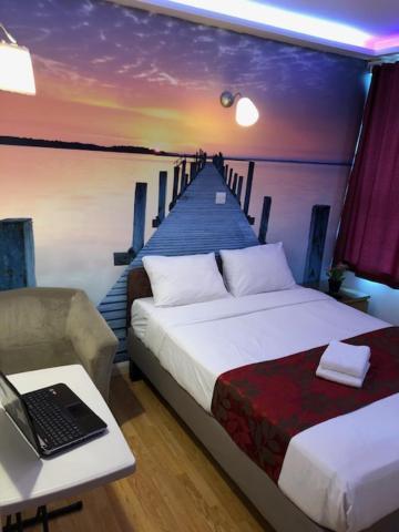Barking Hotel Екстериор снимка