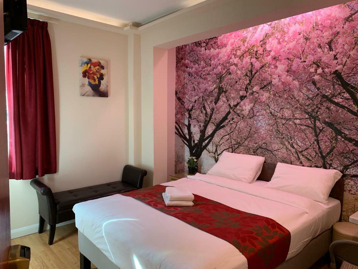Barking Hotel Екстериор снимка